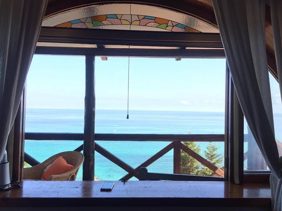 Villa Tina Tropea Costa dei Monaci Parghelia, sabbia fine e bianca e mare cristallino in Parghelia, Provincia di Vibo Valentia