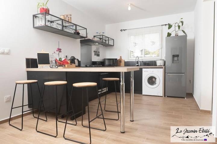 Location de vacances pour 8 personnes, avec vue et jardin à Salazie - 3