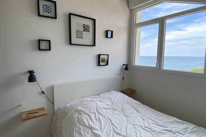Entire apartment, Apt haut standing- sea view tte room - 1ère ligne de mer in Saint-Jean-de-Luz, Bayonne region