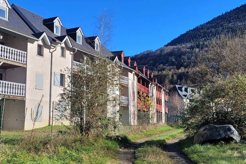 Entire apartment, Mountain apartment in the mythical village of Arreau in Arreau, French Pyrenees