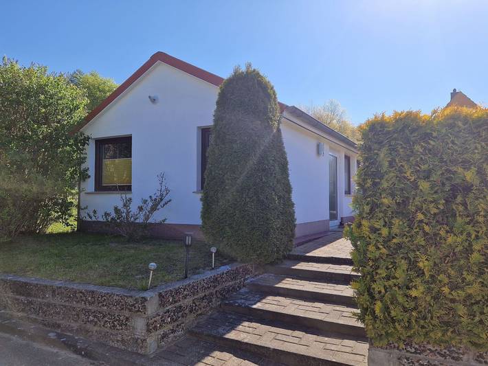 Bungalow für 2 Personen, mit Garten und Terrasse in Sellin - 4