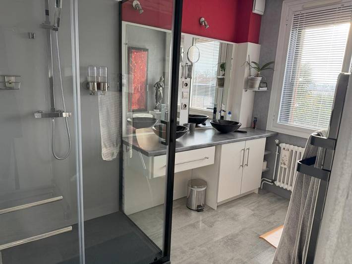 Chambre d’hôte pour 4 personnes, avec jardin ainsi que piscine et terrasse à Montaigu - 3