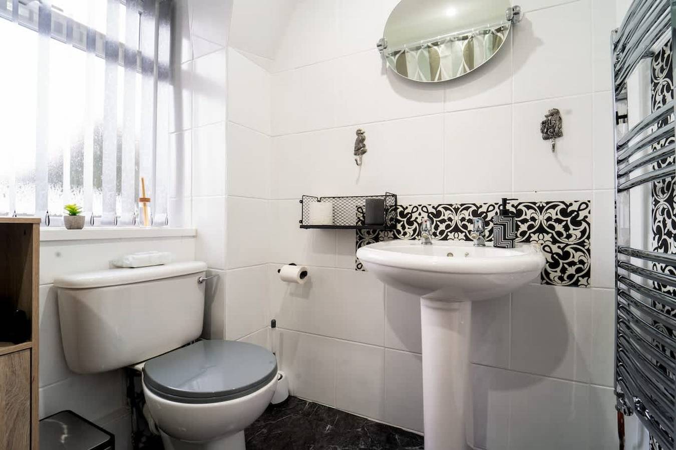 Large 7 Bed House - Close to Warwick in Warwick, Warwickshire