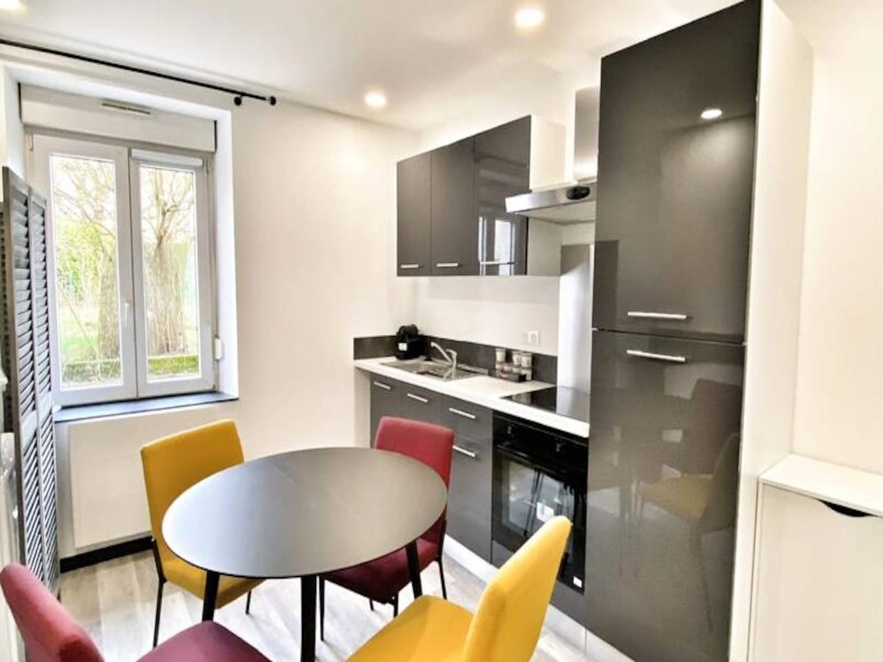 Apartamento entero, Apartamento de vacaciones para 6 personas con jardín in Terville, Mosela (departamento)