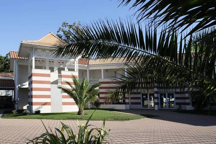Villa pour 6 personnes, avec vue et piscine à Soulac-sur-Mer