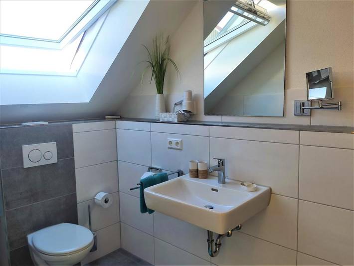 Ferienwohnung für 2 Personen, mit Ausblick und Seeblick sowie Balkon, kinderfreundlich in Überlingen - 2