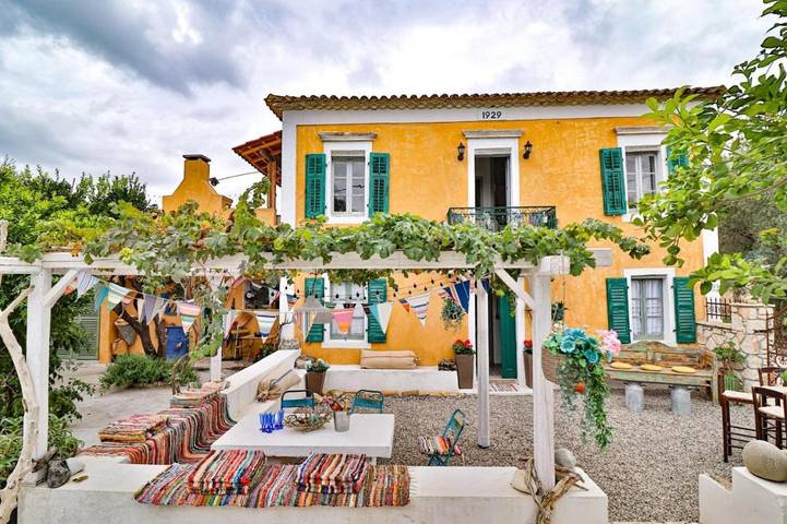 Maison d’hôte pour 2 personnes, avec Balcon et Terrasse ainsi que Jardin et Piscine
