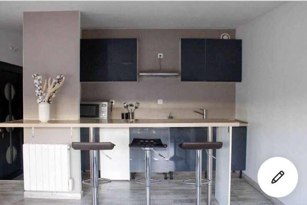 Appartement entier, One-Bedroom Apartment in Libourne, Région de Libourne