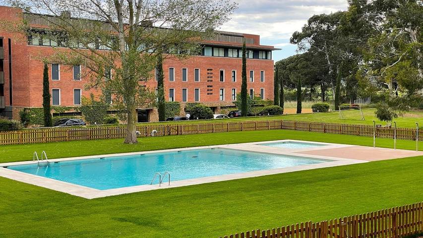 Ferienhaus für 2 Personen, mit Garten und Pool sowie Terrasse - 1