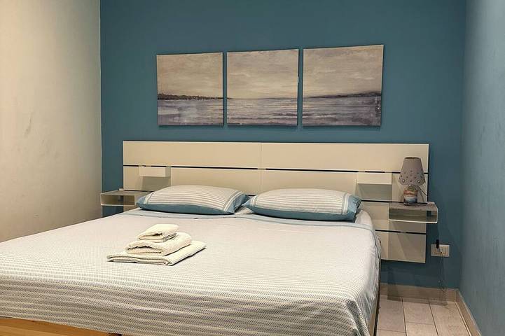 Entire apartment, BlueBay Holiday Home in Torre del Greco, Vesuvio National Park