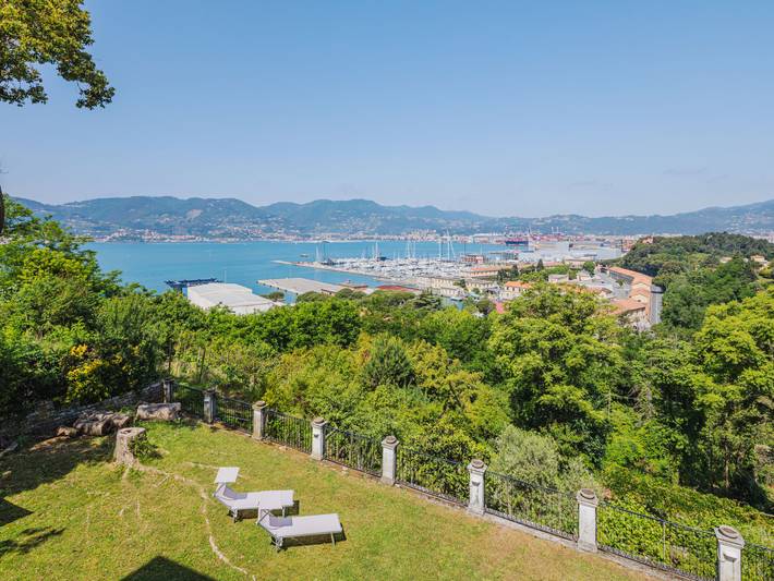 Ferienhaus für 7 Personen, mit Terrasse und Garten sowie Ausblick in La Spezia - 3