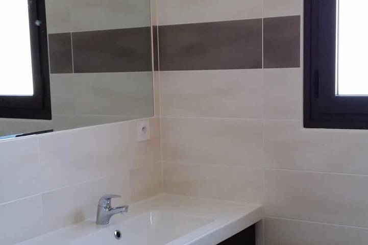 Location de vacances pour 3 personnes, avec jardin ainsi que terrasse et piscine à Castillon-du-Gard - 4