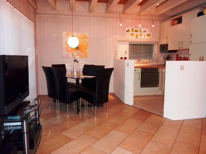 Ferienhaus für 6 Personen, mit Terrasse und Pool sowie Sauna und Garten, mit Haustier in Grömitz - 3