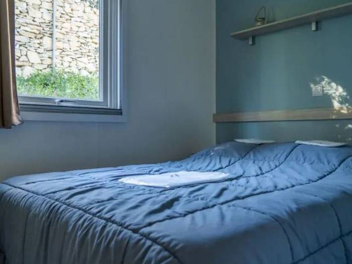 Mobil home pour 5 personnes, avec piscine et terrasse à Calvisson - 4