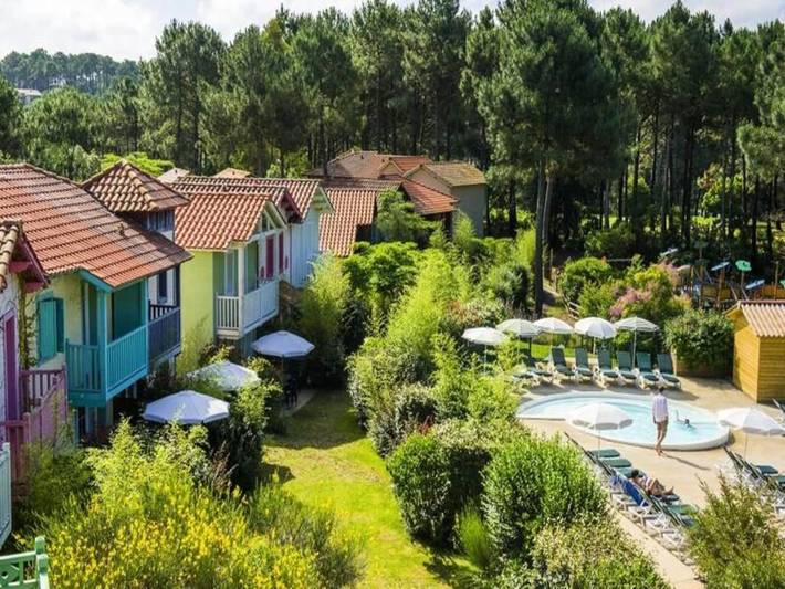 Gîte pour 6 personnes, avec jardin et piscine dans Golf de la Méjanne