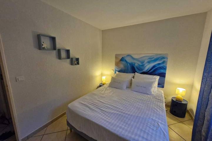 Apartamento entero, Charmant T3 Fiore Di Lume, Rénové, 2 Chambres, vue mer in Algajola, Region de Calvi