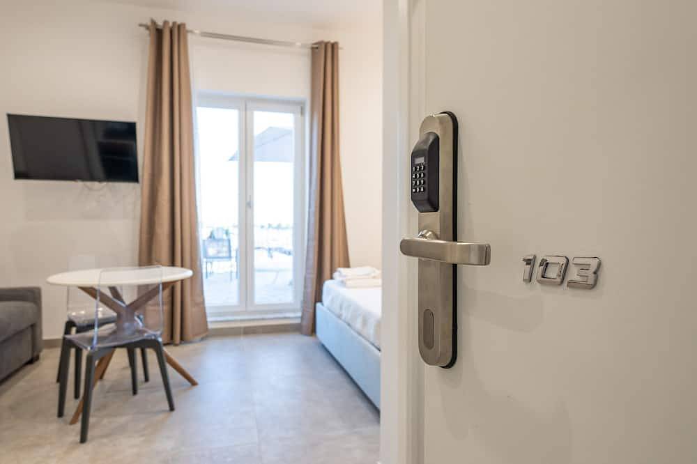 Baia Flegrea Meublè - Suite with sea view terrace in Bacoli, Neapel Provinz