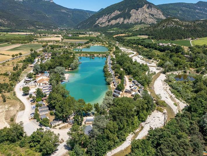 Bungalow für 4 Personen, mit Kinderpool in Rhone-Alpes