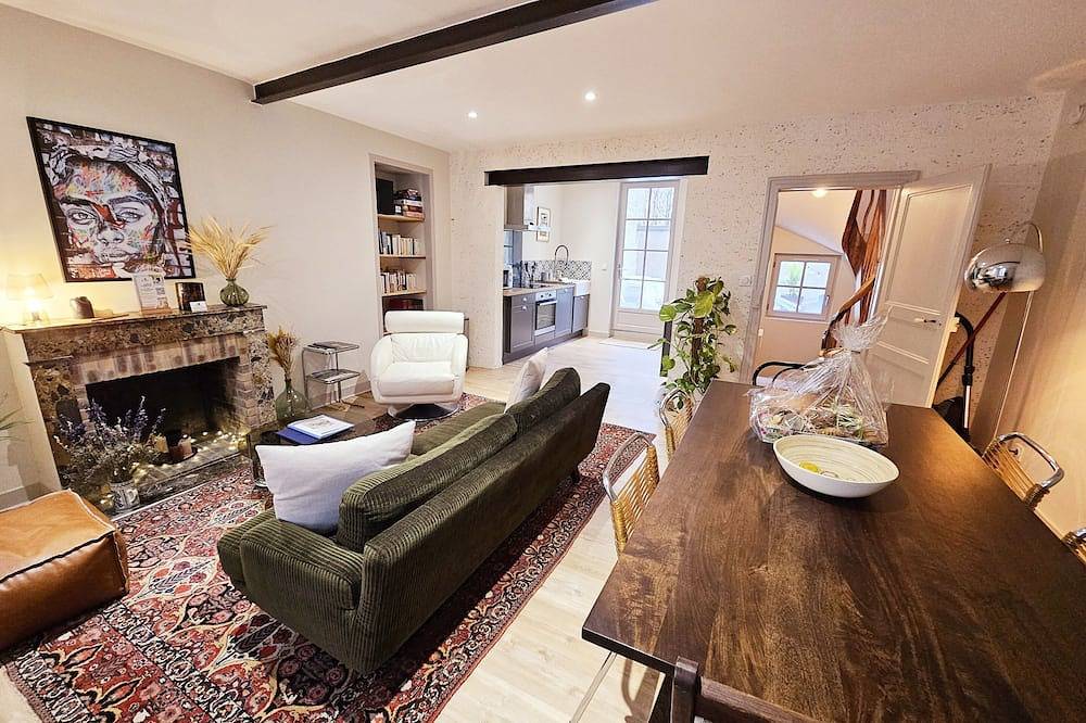 Casa-Ciudad-Baño en la habitacion in Angulema, Charente