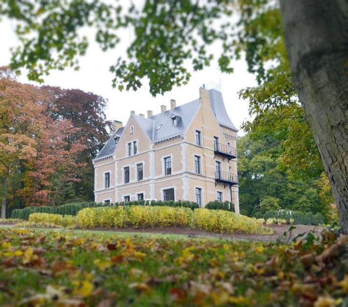 Location de vacances pour 22 personnes, avec Terrasse et Jardin ainsi que Sauna et Vue dans Beausaint