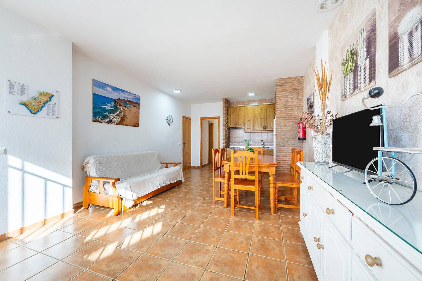 Ganze Wohnung, Ferienwohnung 'Maracas 1' mit gemeinsamer Terrasse und Klimaanlage in Pozo de los Frailes, Níjar