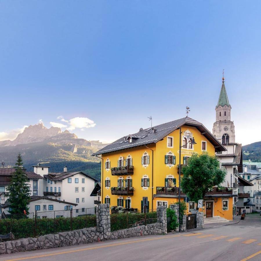 Ambra Cortina Luxury&Fashion Hotel in Cortina d'Ampezzo, Dolomiti Superski