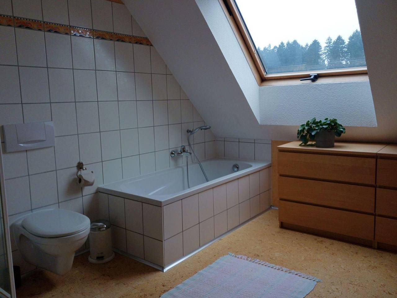 Unterkunft zwischen Seen - Privatzimmer, Dusche und Bad, Wc, 2 Schlafräum in Rohlstorf, Kreis Segeberg