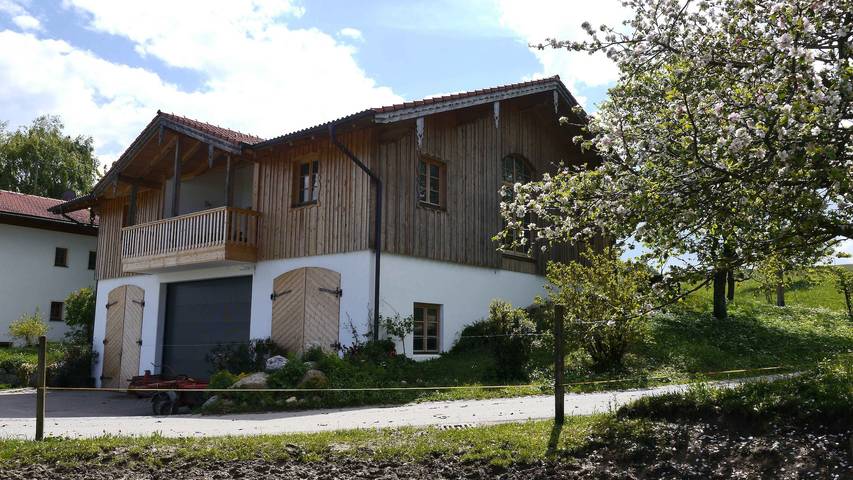 Ferienwohnung für 4 Personen, mit Balkon und Terrasse sowie Garten und Seeblick in Bernau am Chiemsee - 2