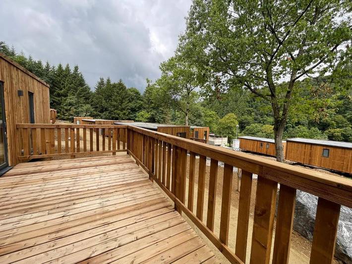 Parc de vacances pour 5 personnes, avec terrasse dans Corbion - 4