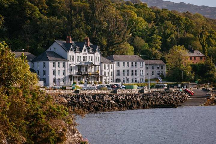 Hotel for 2 people, with Terrace and Hot tub as well as Sauna in Glengarriff