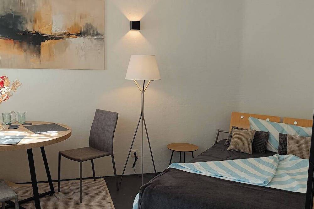 Ganze Wohnung, Gemütliches Zimmer in Nagold mit eigenem Bad in Nagold, Nordschwarzwald