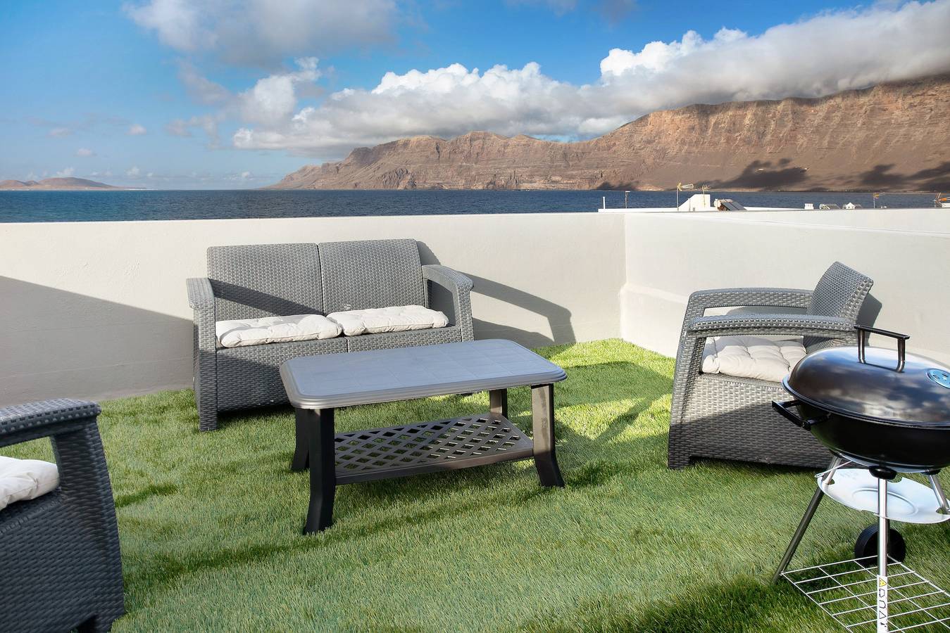 Maison de vacances Casa Vivo près de la plage avec vue sur la mer in Famara Beach, Teguise
