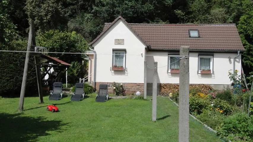 Ferienwohnung für 2 Personen, mit Garten in Bad Berka