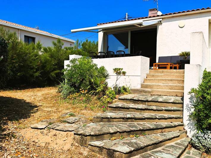 Location de vacances pour 10 personnes, avec vue ainsi que terrasse et jardin dans Plage de Tanchet - 3