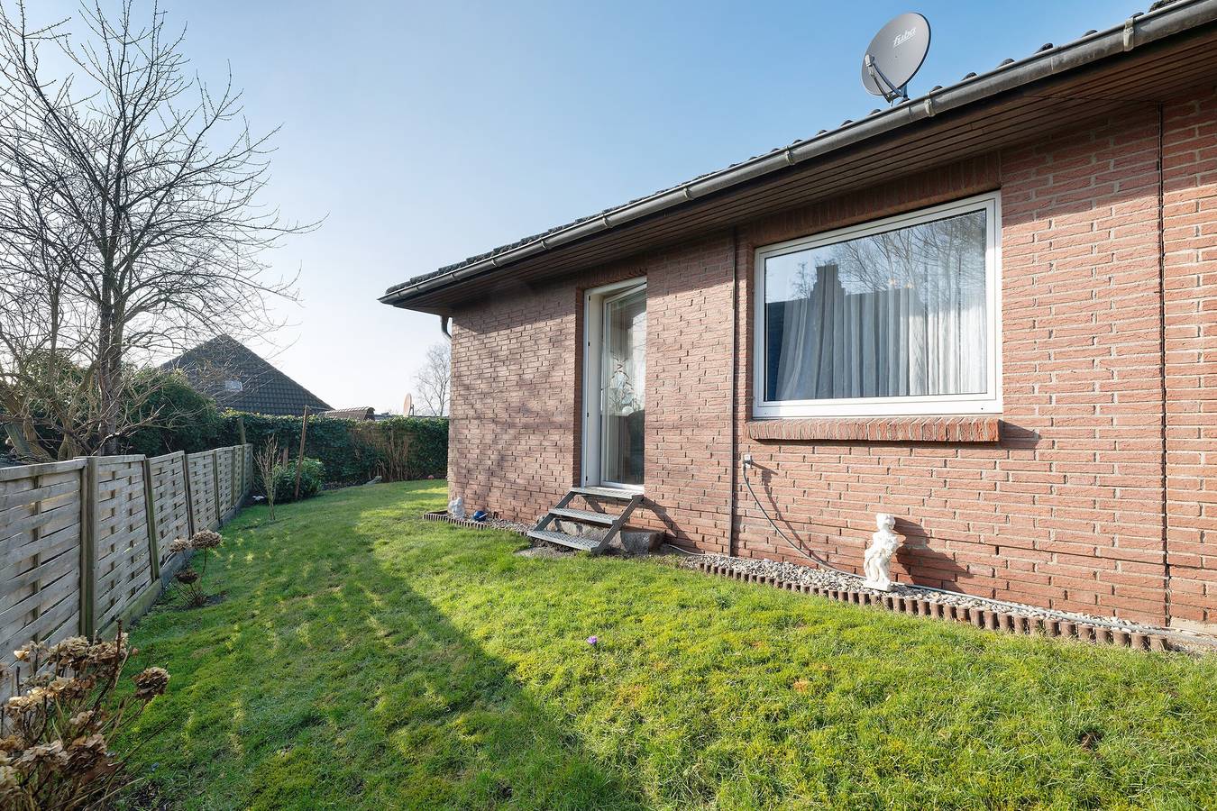 Ganze Wohnung, Ferienwohnung 'Ramona' mit privater Terrasse, privatem Garten und Wi-Fi in Struckum, Nordfriesland