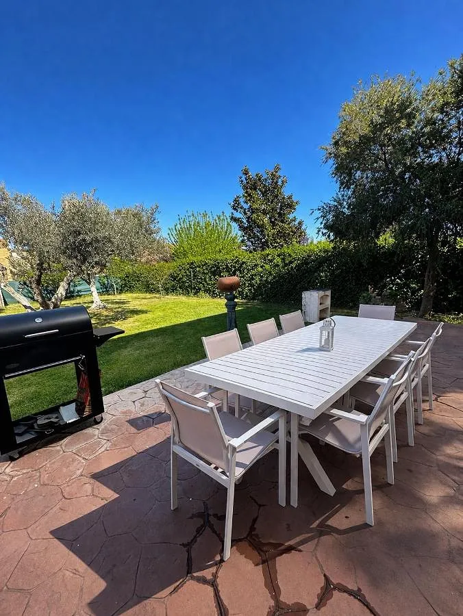 Casa de vacaciones para 8 personas, con jardín y piscina, Se admiten mascotas - 1