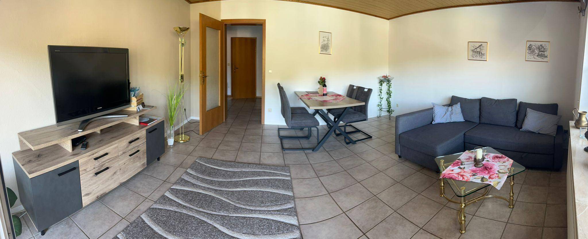 Ganze Ferienwohnung, Ferienwohnung mit Terrasse & Pool in Dieblich, Osteifel