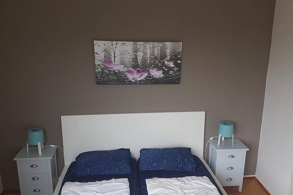 Ganze Wohnung, Sonniges Ferienhaus beim Grevelingenmeer mit eingezäuntem Garten plus Terrasse. in Brouwershaven, Grevelingenmeer