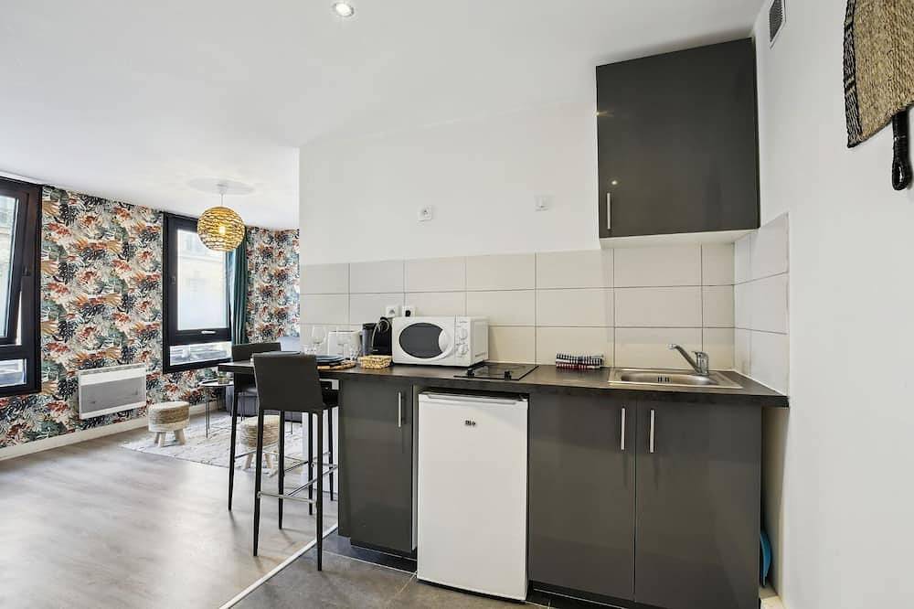 Entire apartment, Tbs 144 - Cosy cocoon in Asnières-sur-Seine in Asnières-sur-Seine, Hauts-de-Seine