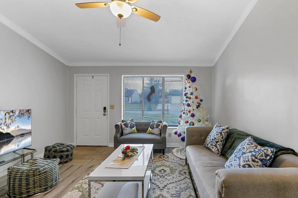 Easy Livin` By Easton: Hot tub, Family Friendly, 6 minutes from Easton Town Center in Columbus, Ohio