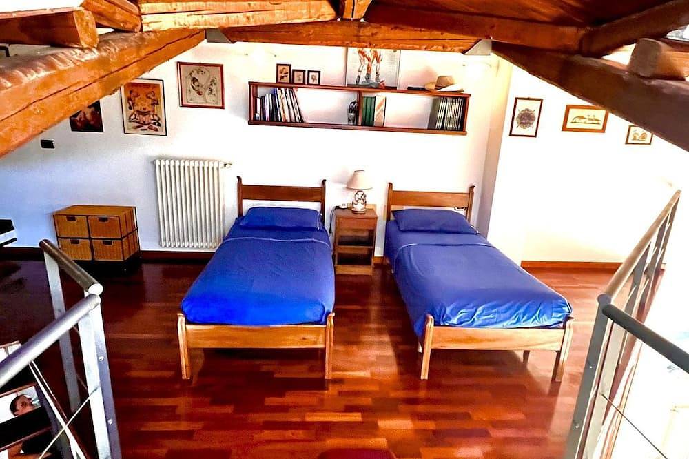 Villa avec un espace en plein air à 400 mètres de la plage de Mondello in Mondello, Palerme