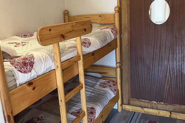 Apartamento entero, Studio with a balcony, 5 minutes from downtown and shops. Pets Welcome in Saint-Gervais-les-Bains, Pays du Mont-Blanc