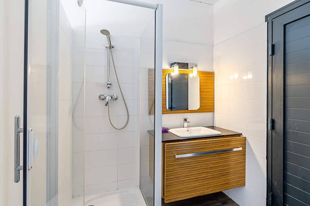 Villa direkt am Wasser  Privater Meereszugang  – Sea & Mountain Pleasure in La Madrague, Hyeres