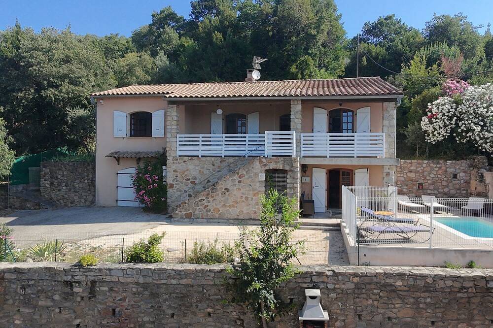 Villa 10 Pers .Piscine privee in Saint-Ambroix, Parc national des Cévennes