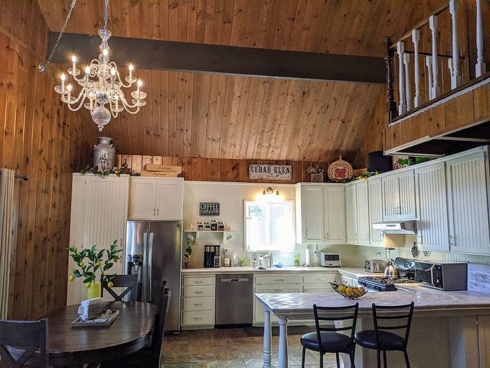 Log cabin for 8 people, with balcony in Lake Arrowhead