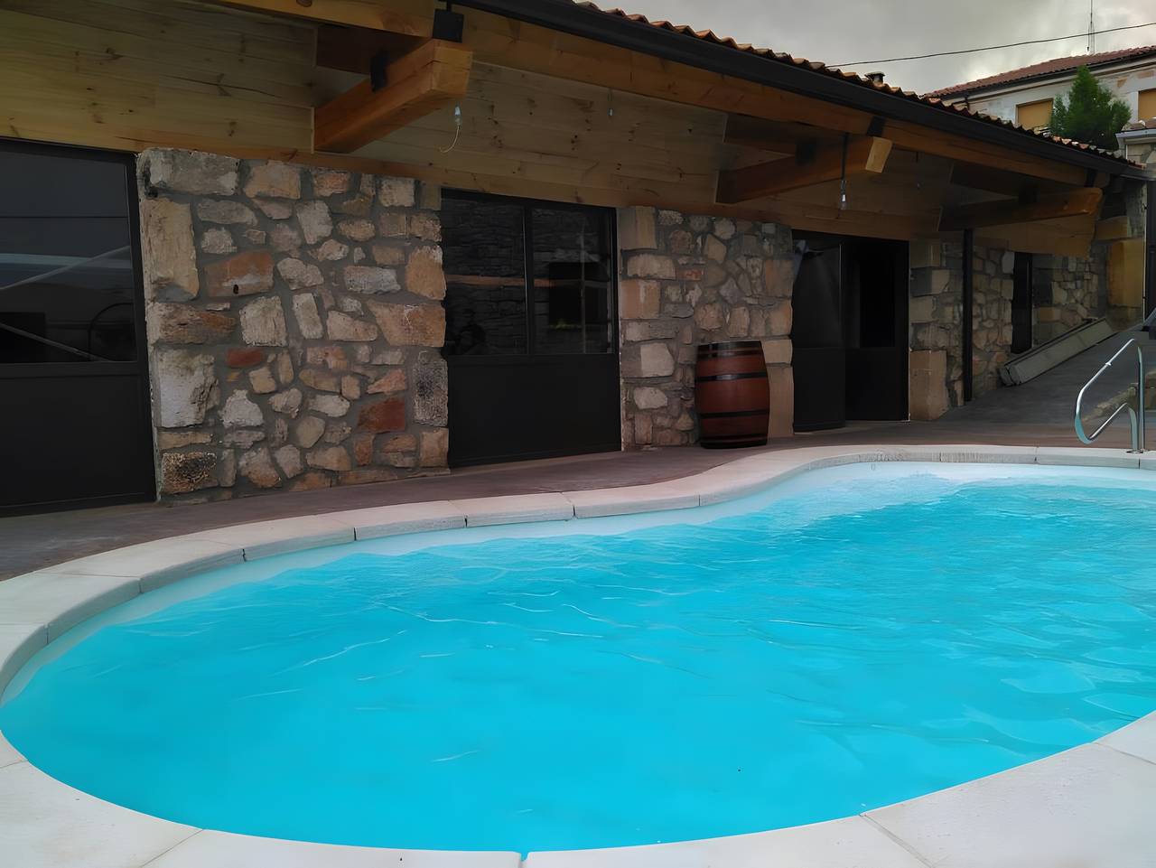 Casa Rural Con Piscina para 14 Personas en Castro de Fuentidueña, Provincia de Segovia