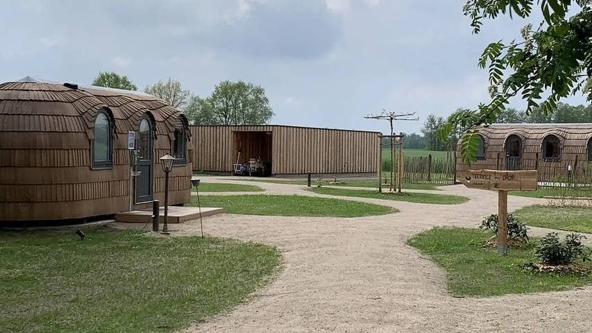 Wohnmobil für 4 Personen, mit Sauna und Garten, mit Haustier in Niedersachsen - 4