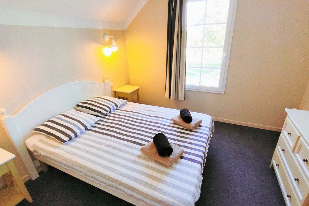 Maison dans village vacances – proche piscine et golf in Talmont-Saint-Hilaire, Vendée