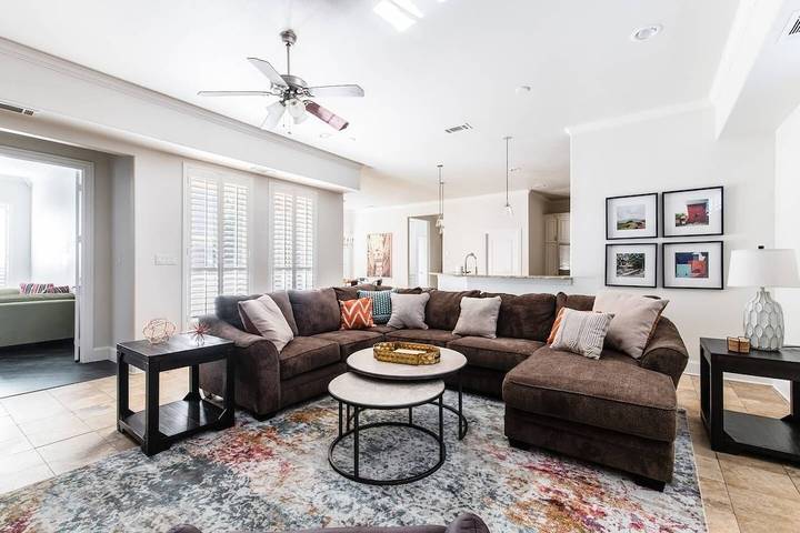 Vacation house for 14 people, with yard and terrace in Dallas