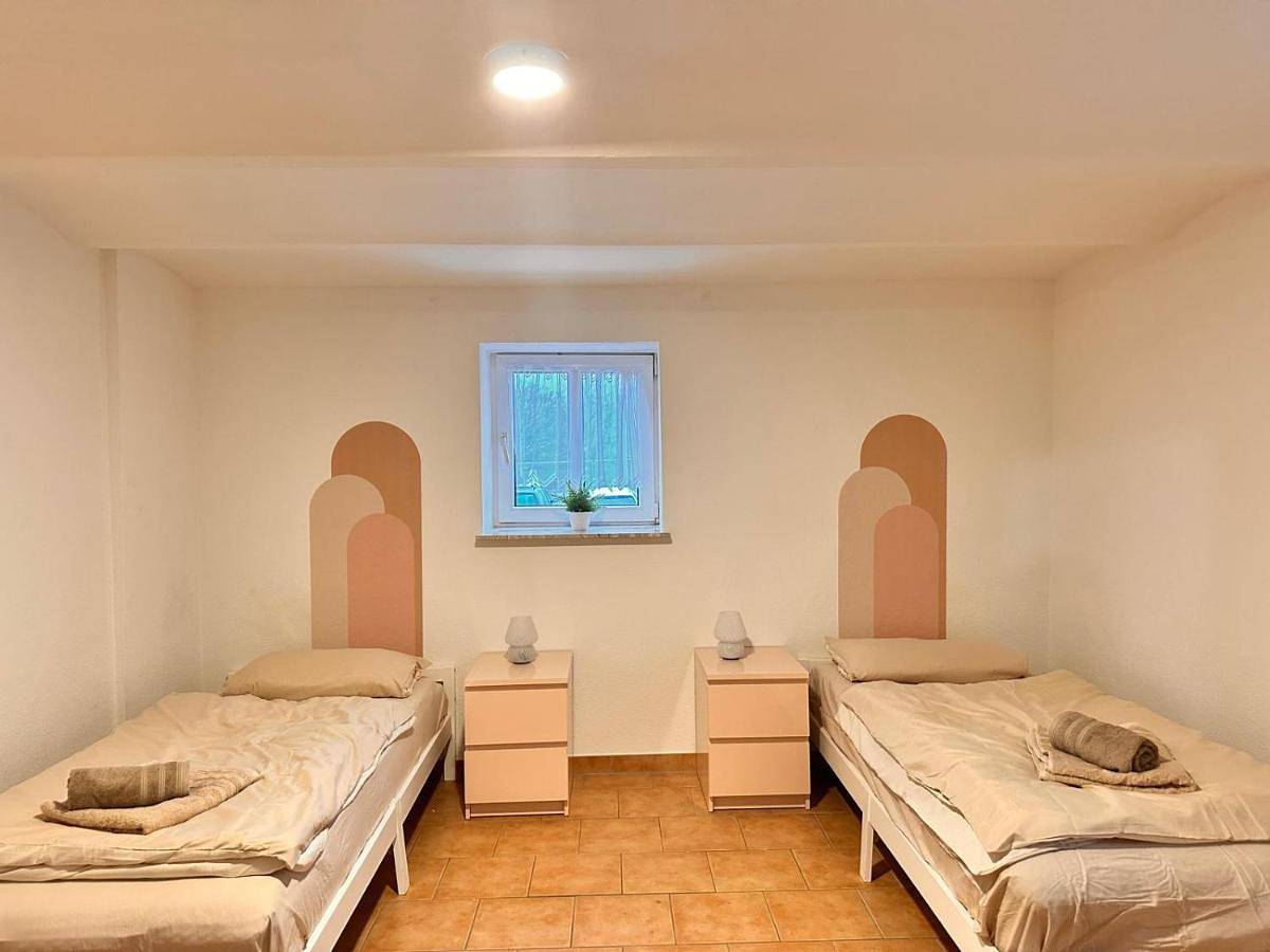 Ganze Wohnung, Two-Bedroom Apartment in Haiger, Naturpark Lahn-Dill-Bergland